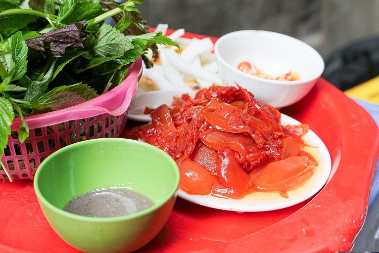 Nộm sứa đỏ