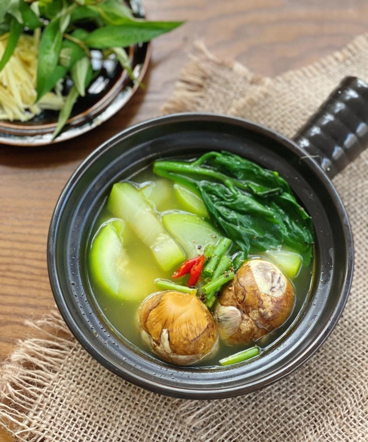 Trứng vịt lộn um bầu