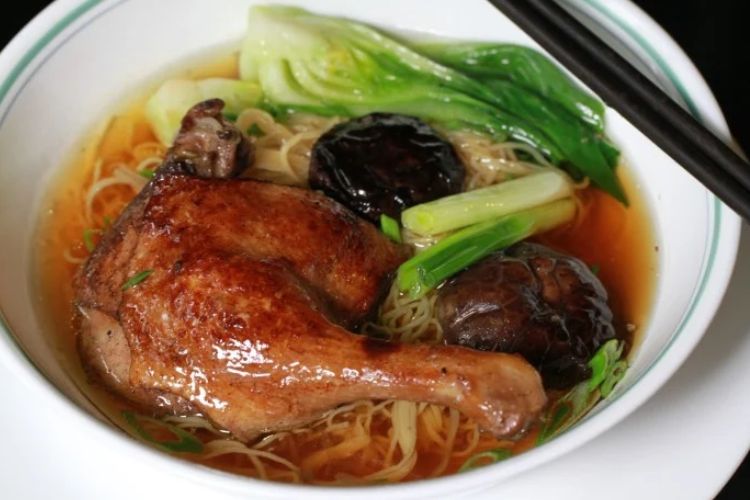 Mì vịt tiềm