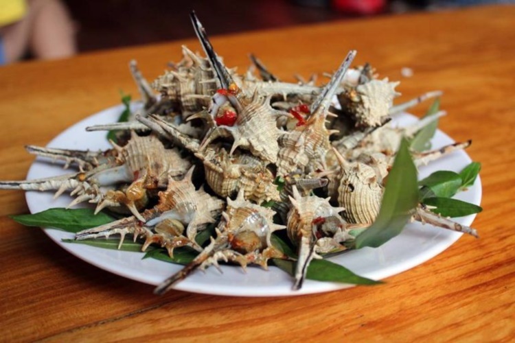 Ốc gai xương rồng nướng mỡ hành