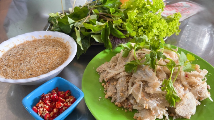 Gỏi cá mai