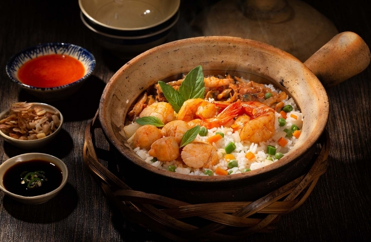 Cơm hải sản, cơm niêu hải sản