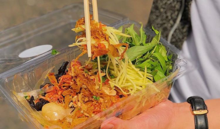 Bánh tráng trộn