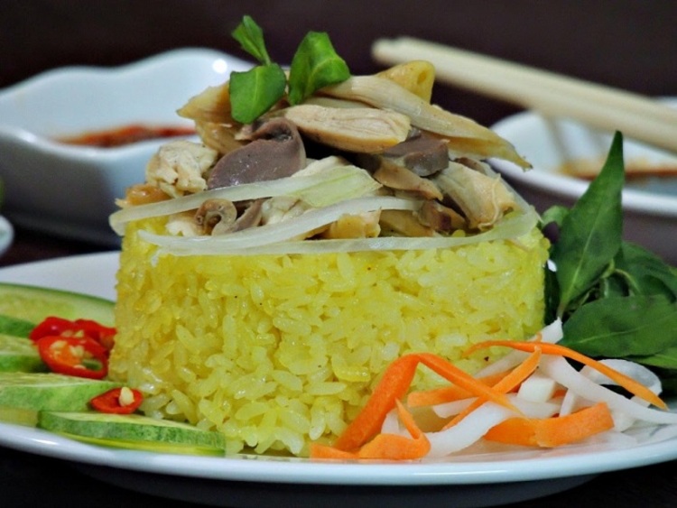 Cơm gà bán buổi tối