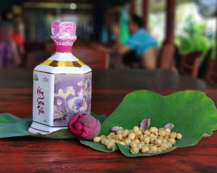Rượu sen