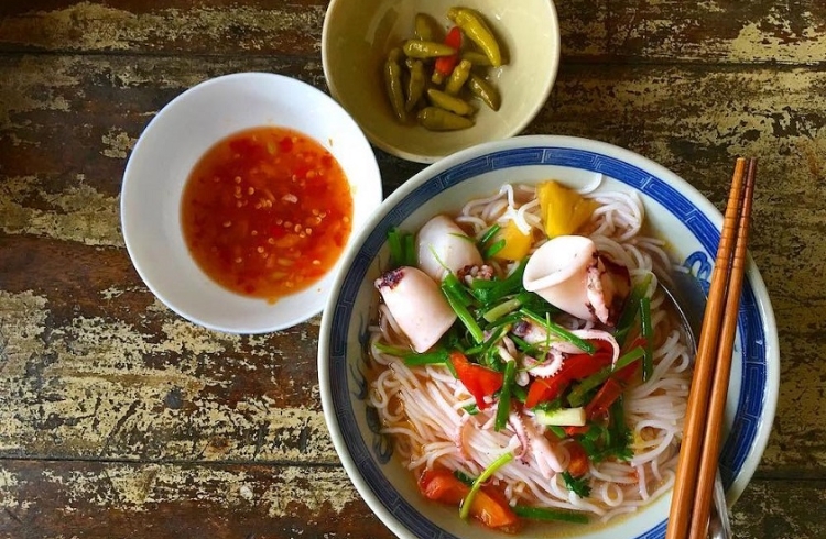 Bún mực