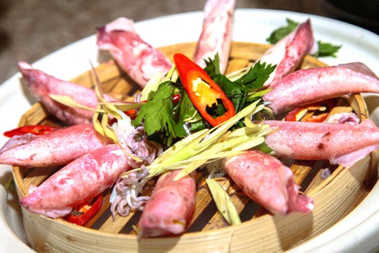 Mực trứng hấp gừng