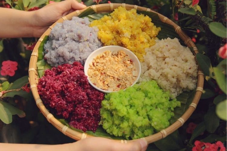 Xôi nếp nương và xôi ngũ sắc