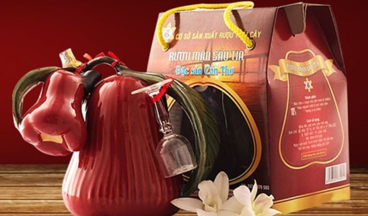Rượu mận Sáu Tia