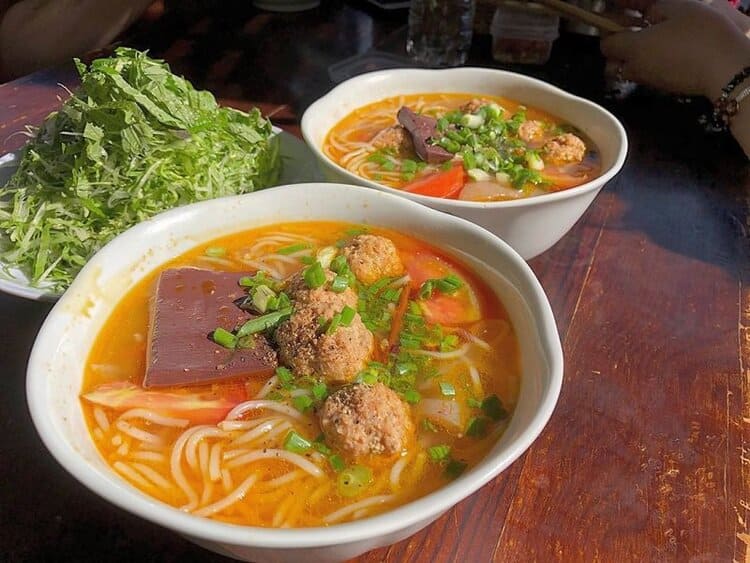 Bún riêu