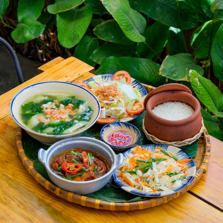 Cơm niêu