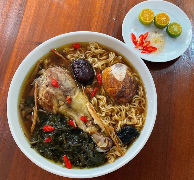 Mì gà tần