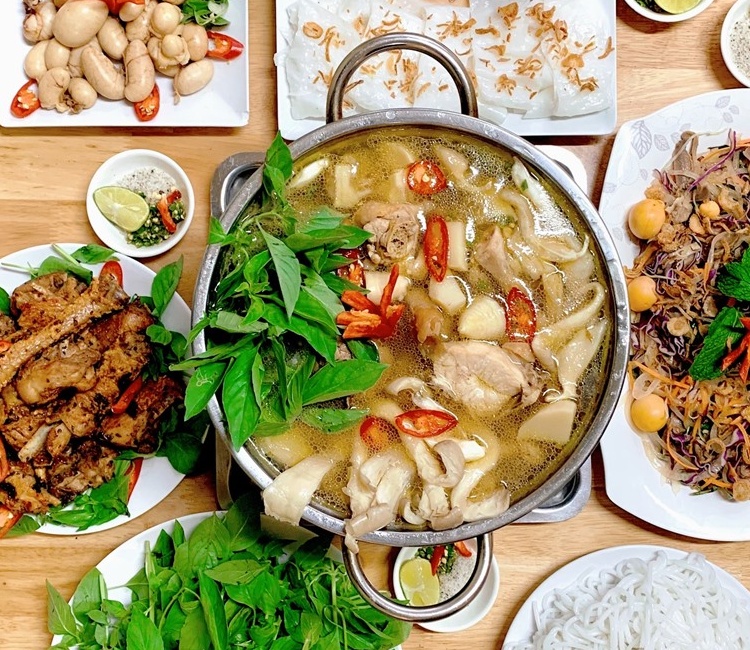 Lẩu gà lá é Phú Yên Hội Ngộ