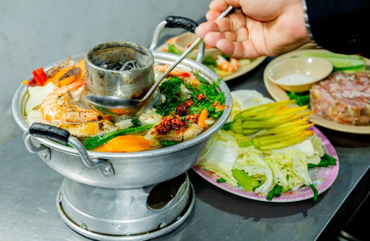 Tiệm Lẩu Cù Lao