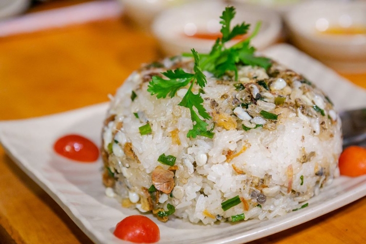 Xôi trứng kiến